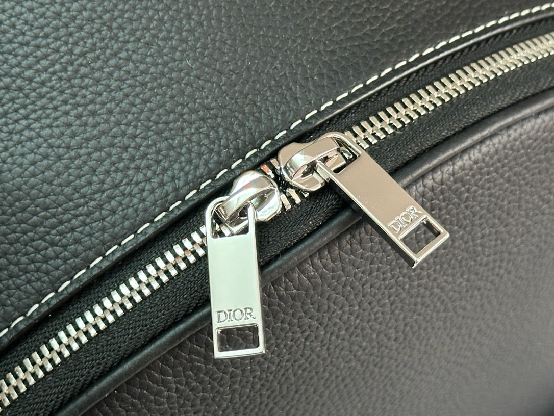 Casual Dior Men’s Leather Backpack – Stylish & Functional | Luxury Designer Bag