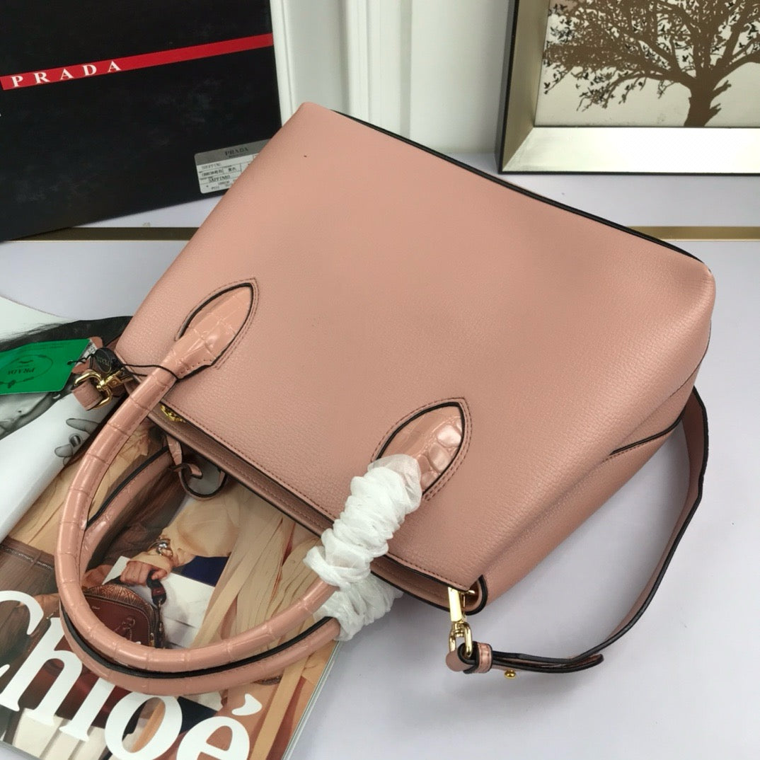 Elegant Prada Women’s Leather Shoulder Bag – Classic & Sophisticated | Luxury Designer Bag